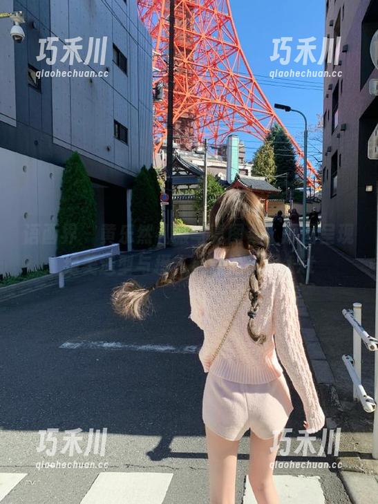 语画界 - 黄乐然礼服写真图集，原图呈现绝美造型与摄人心魄的氛围.txt