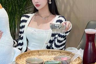 兔女郎主题最新写真，过期米线线喵的大片带你领略别样风情.txt