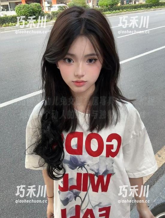 雅拉伊 - 仙儿兔女郎私房写真合集，捕捉她每一个动人的瞬间与独特魅力.txt