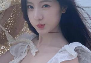 青豆客 – 在Aime张曦若的女友写真作品集中,发现生活中的小确幸与无尽的美丽.txt