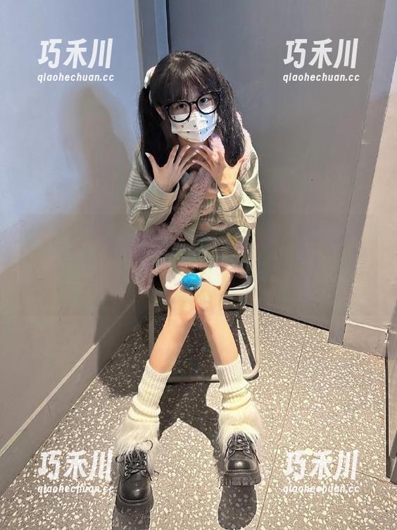 青豆客-嘉宝贝儿Vetiver 青豆客 - 嘉宝贝儿Vetiver浴缸写真合集:沉浸在水中的完美瞬间,精致图册呈现.txt