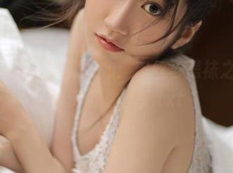 风之领域写真集发布：肉丝与黑袜之美，珍贵资源分享.txt