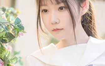 拥有独特视角的香草喵露露护士高清写真，完美捕捉瞬间.txt