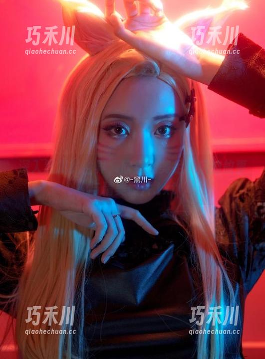 深入黑川的世界，欣赏她美足背后的故事与精美照片.txt